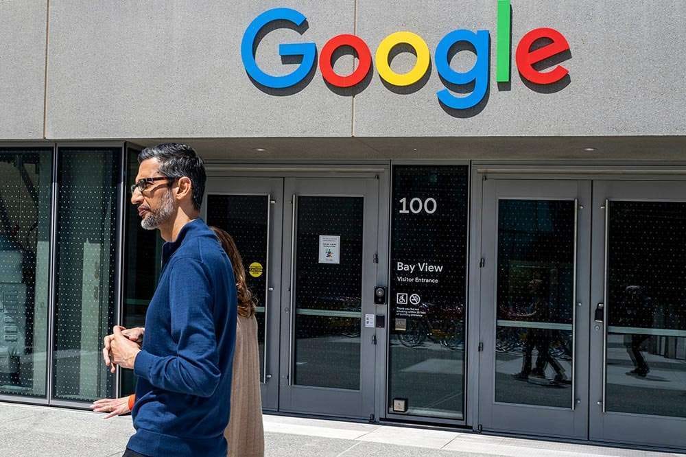 Google wants a judge, rather than a jury, to determine whether it violated U.S. antitrust laws, arguing that jurors would not understand the complexities involved