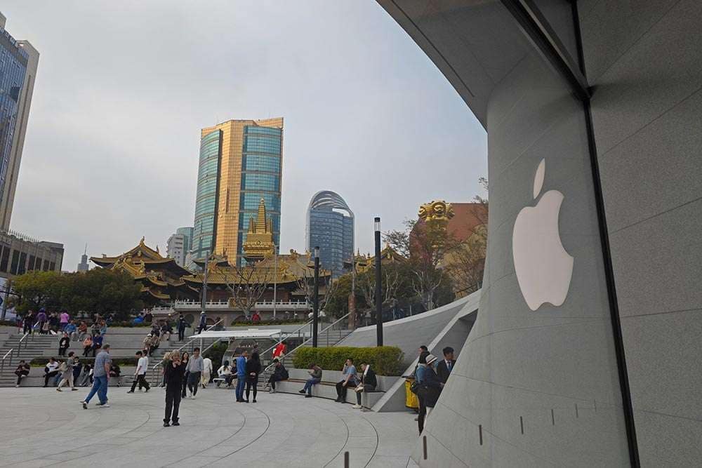 Apple has taken down Meta-owned WhatsApp and Threads from its China app store following Beijing’s classification of them as threats to national security