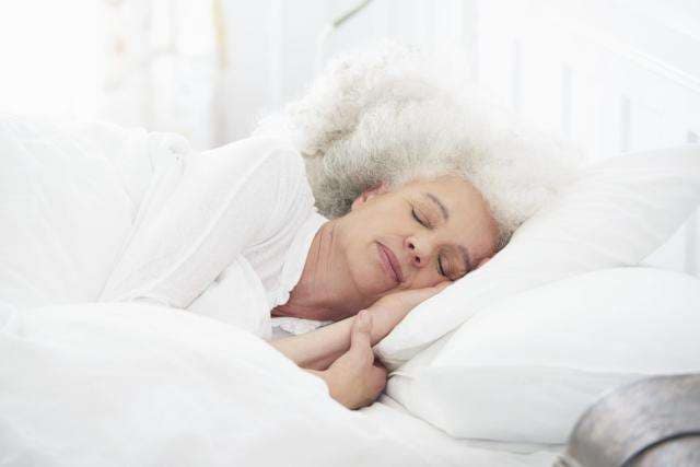 Ensuring a healthy brain as you age hinges on obtaining high-quality sleep, and the following four strategies can be beneficial